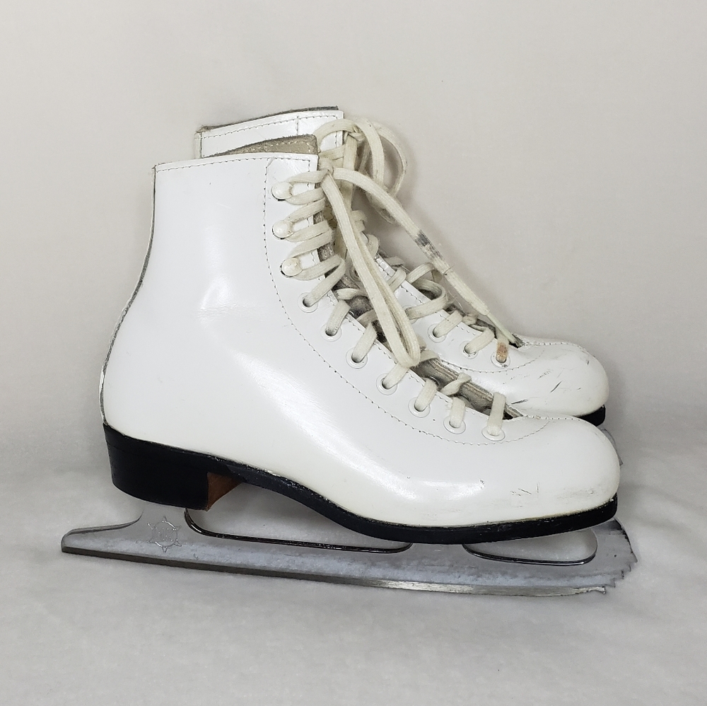 Girls Riedell Skating Shoes